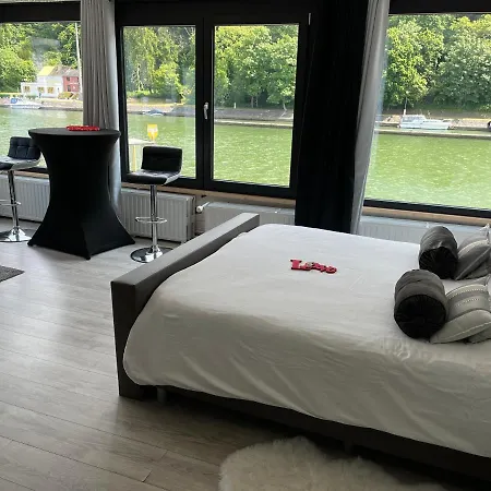 Entre Roche & Meuse 펜션