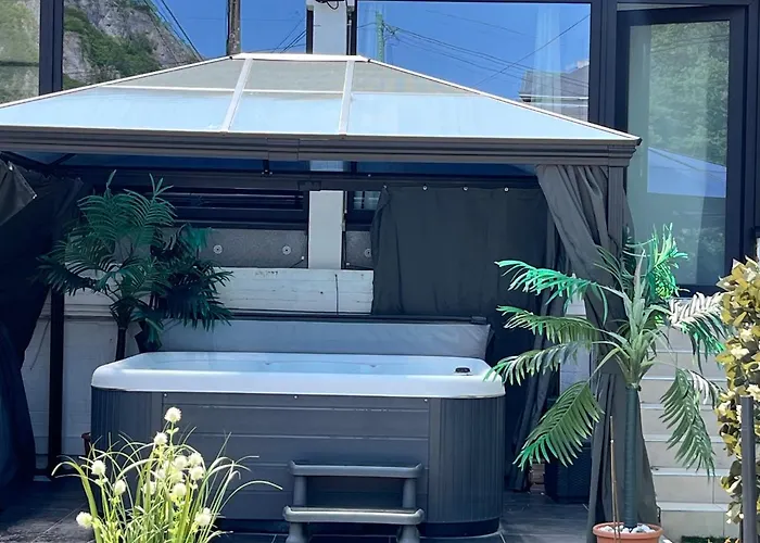 Entre Roche&meuse Hébergement de vacances